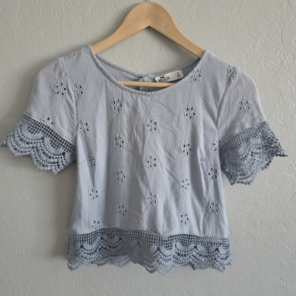 Hollister Tops - Hollister Womens Blue Embroidered Blouse Eyelet Boxy Crop Top Shirt Size Small